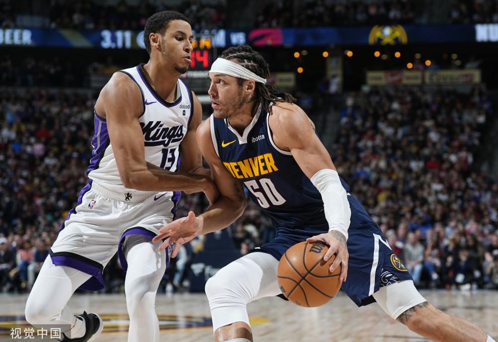 与奥格斯堡 与奥格斯堡